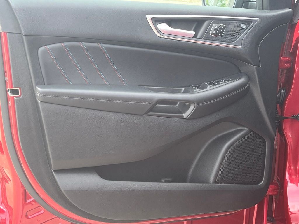 2023 Ford Edge ST