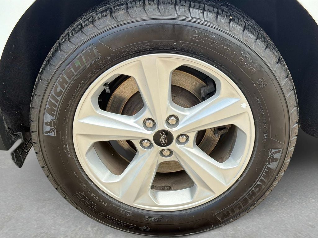 2023 Ford Edge SE