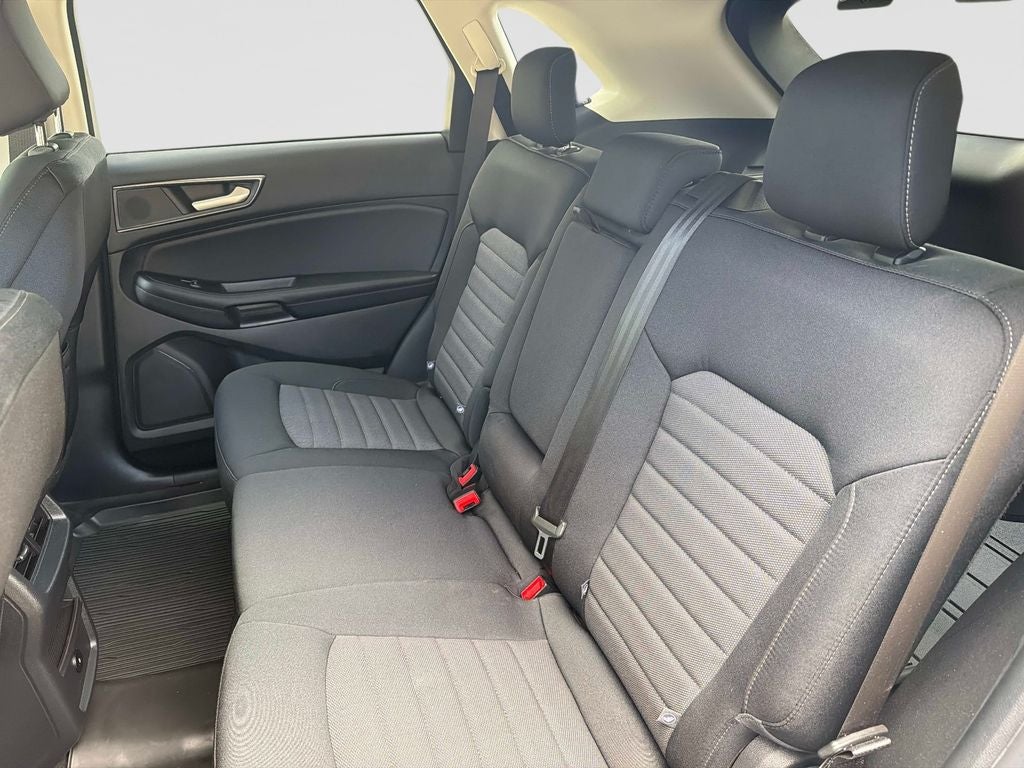2023 Ford Edge SE