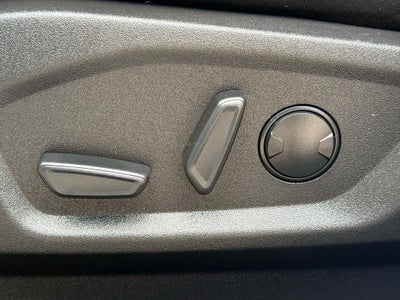 2023 Ford Edge SE