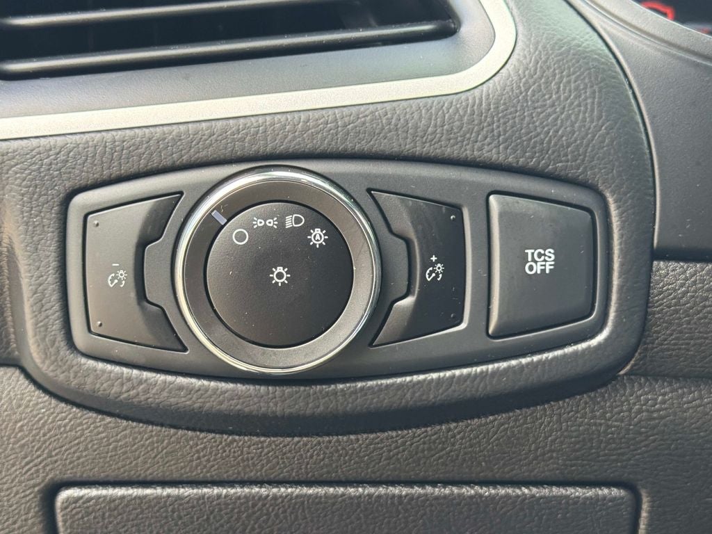 2023 Ford Edge SE