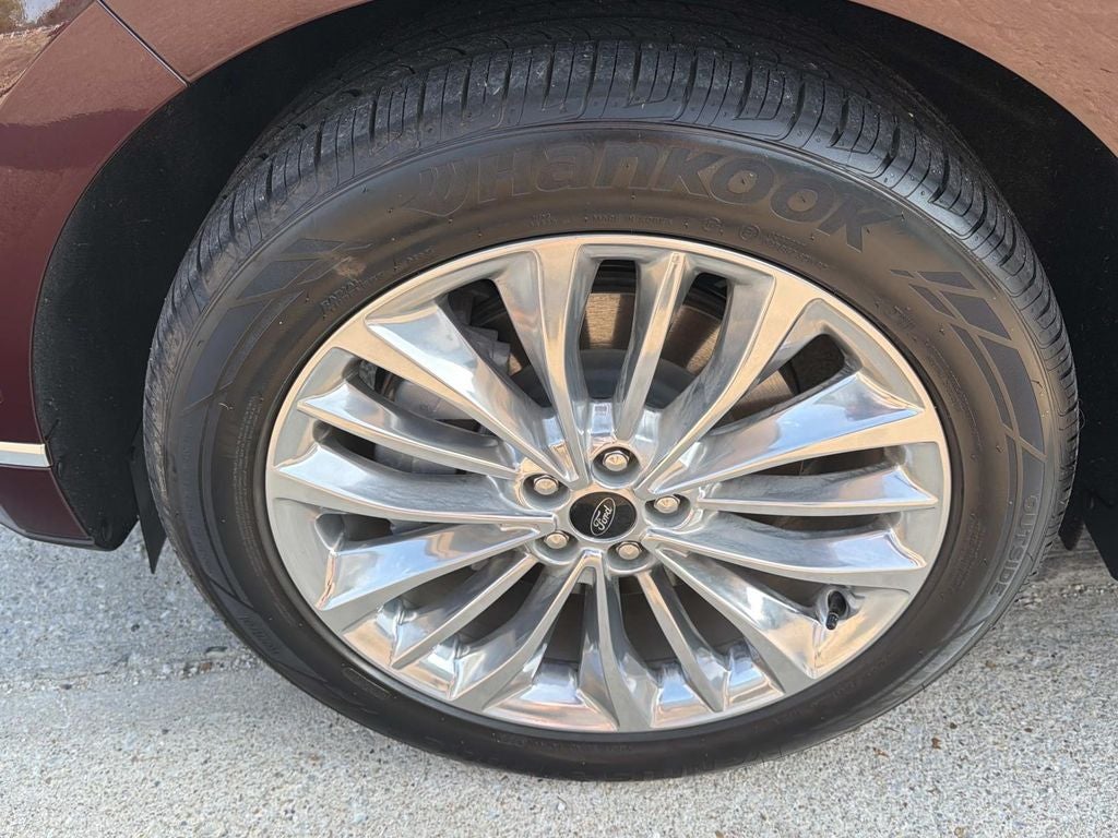 2024 Ford Edge Titanium