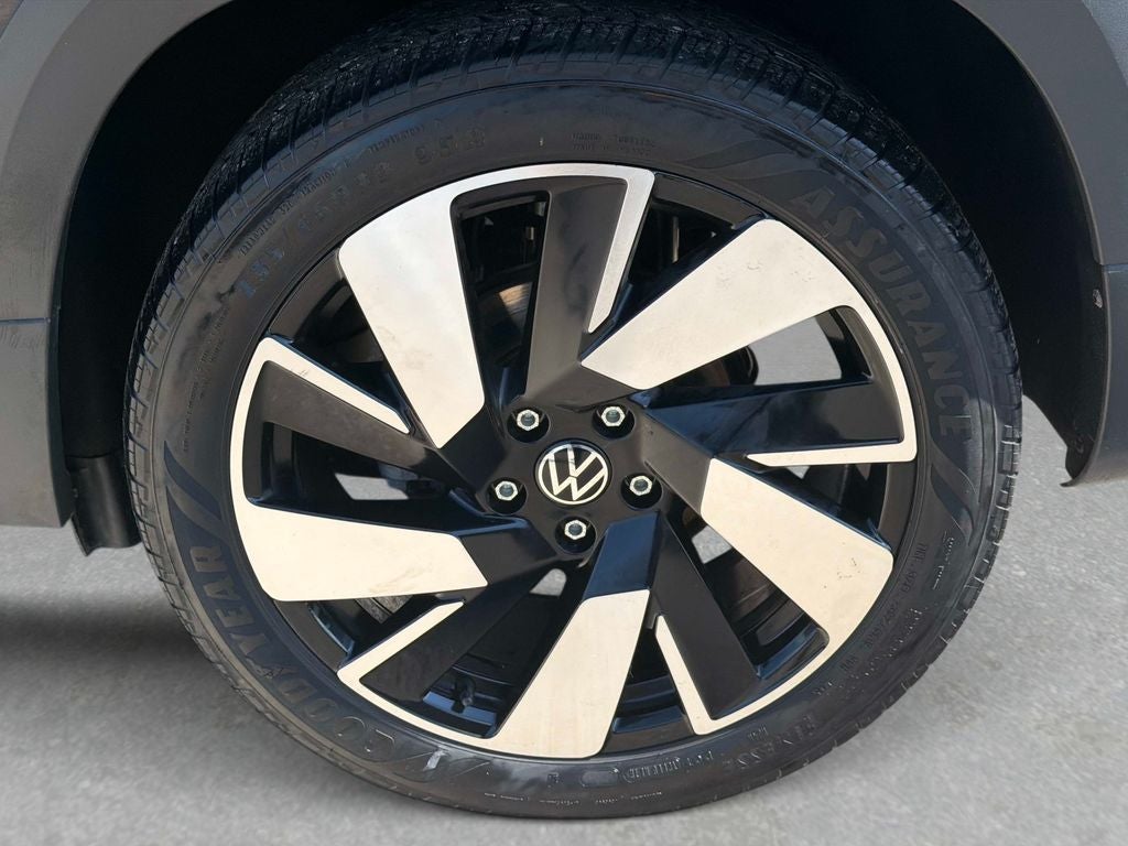 2024 Volkswagen Taos 1.5T SEL