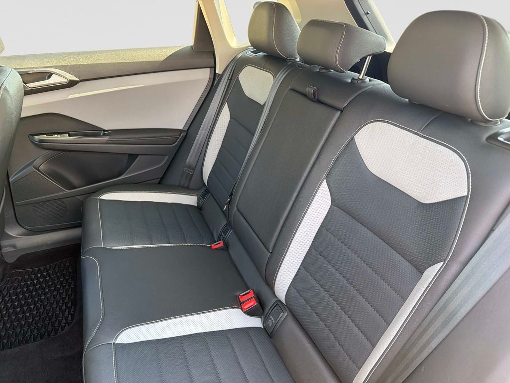 2024 Volkswagen Taos 1.5T SEL
