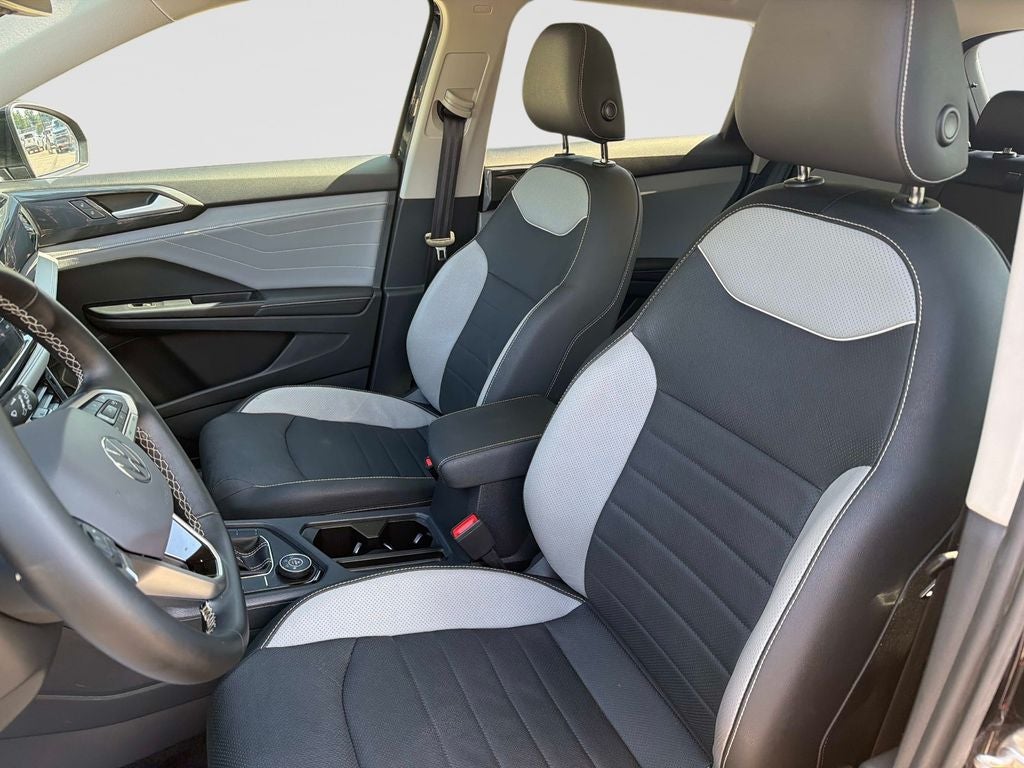 2024 Volkswagen Taos 1.5T SEL