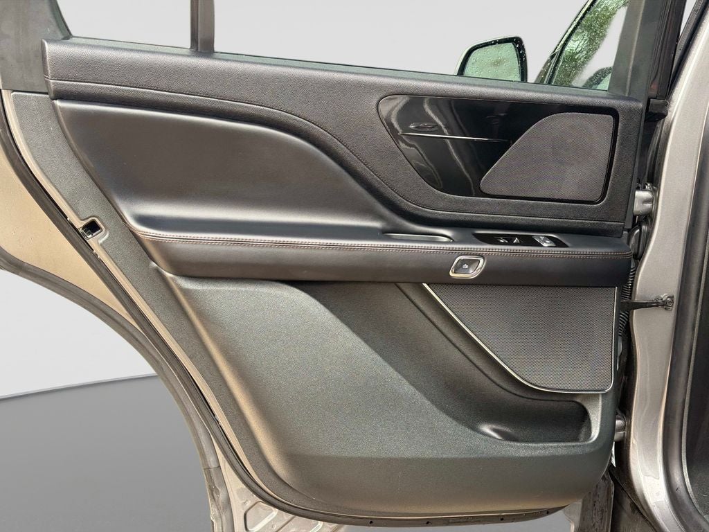 2023 Lincoln Aviator Standard