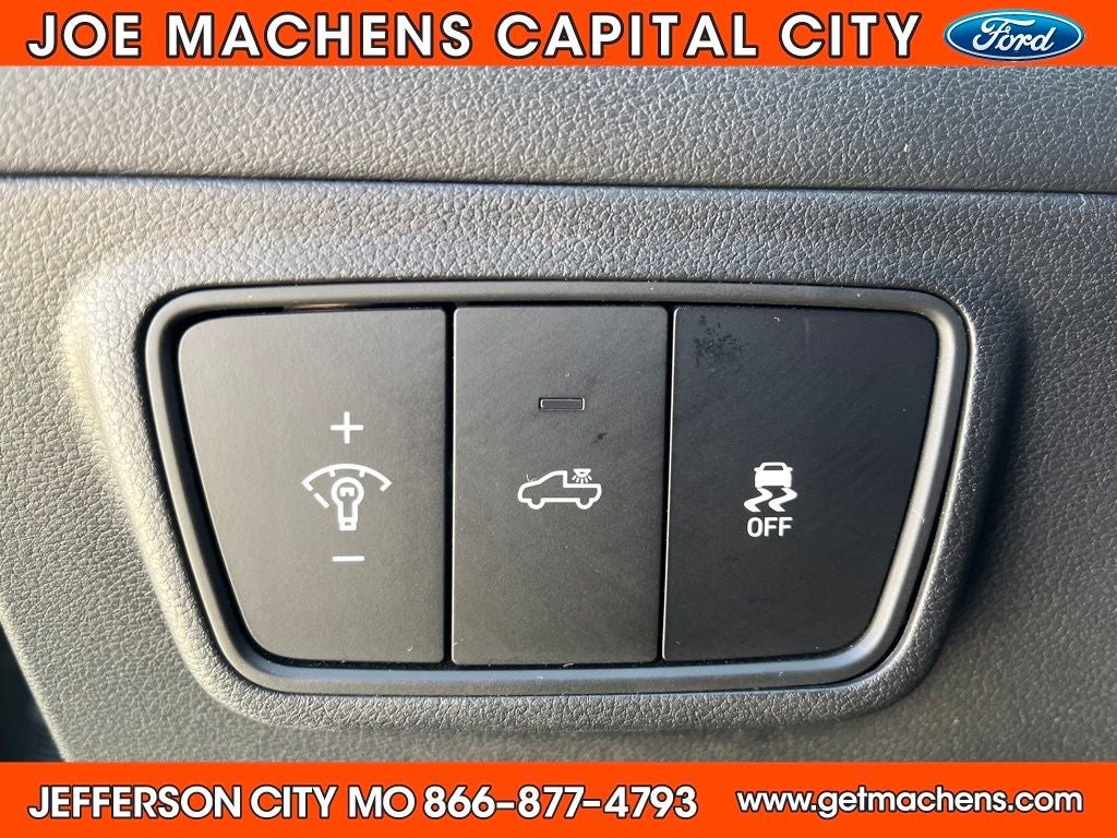 2024 Hyundai Santa Cruz SE