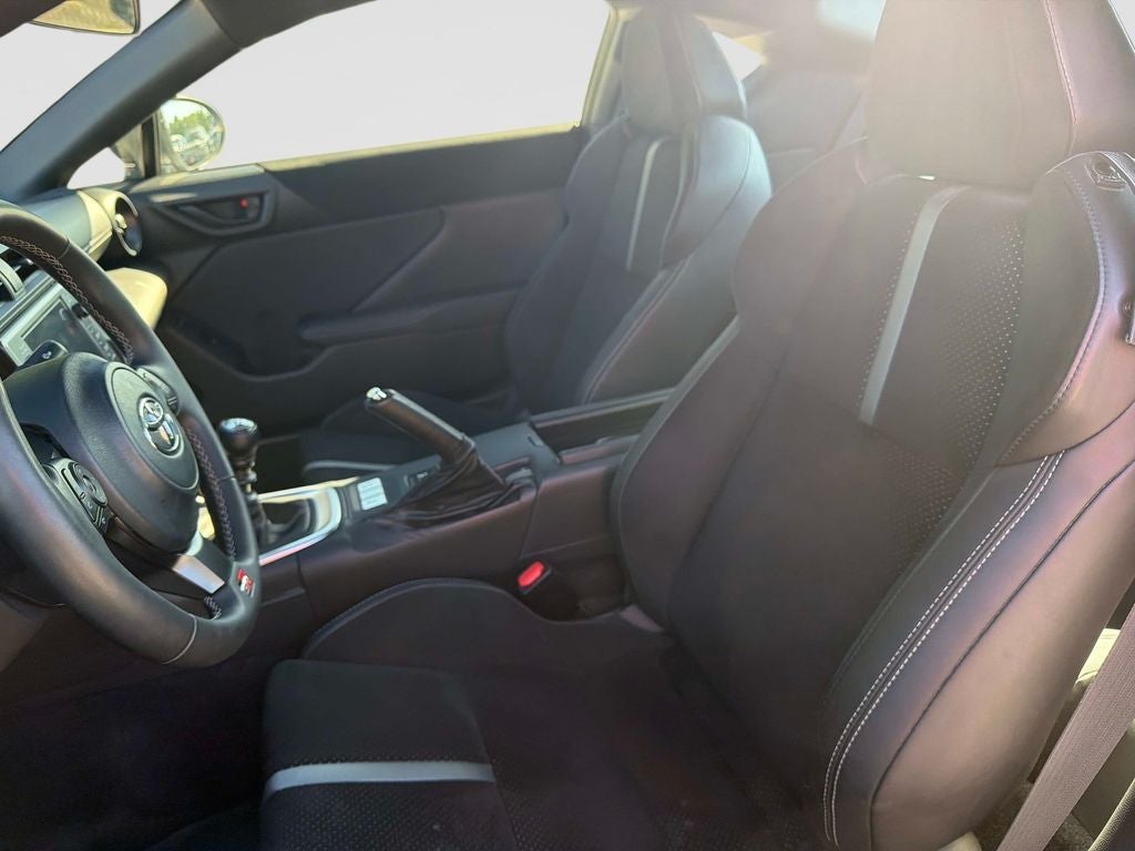 2025 Toyota GR86 Premium