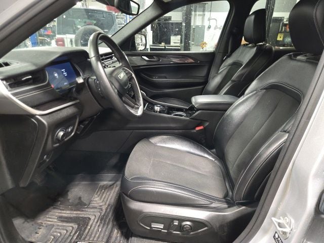 2022 Jeep Grand Cherokee L Altitude