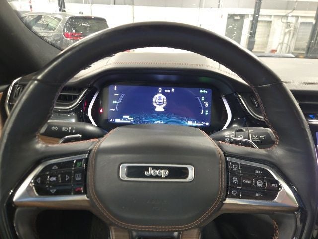 2022 Jeep Grand Cherokee Summit