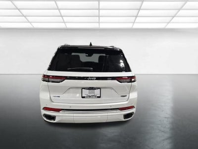 2022 Jeep Grand Cherokee Summit