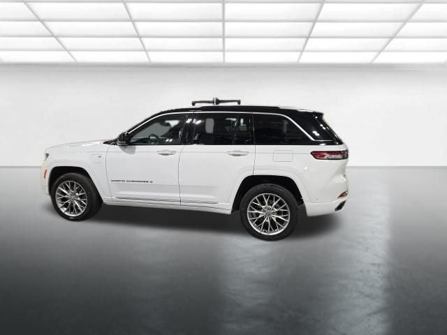 2022 Jeep Grand Cherokee Summit