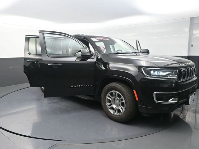 2023 Jeep Wagoneer Base