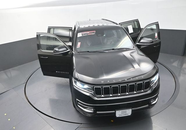 2023 Jeep Wagoneer Base