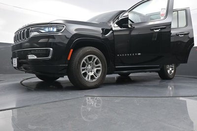 2023 Jeep Wagoneer Base