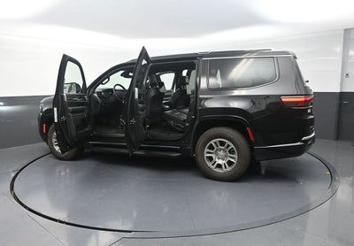 2023 Jeep Wagoneer Base