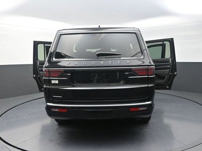 2023 Jeep Wagoneer Base