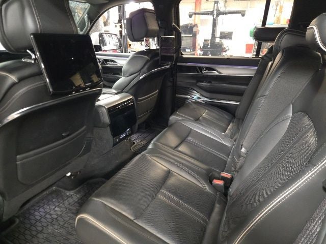 2022 Jeep Grand Wagoneer Series II