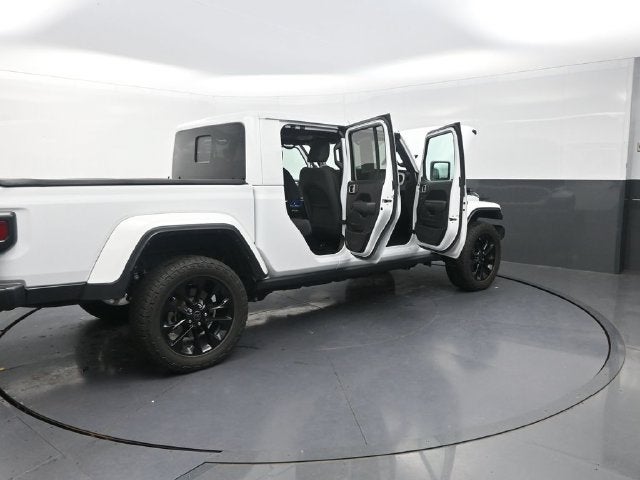 2025 Jeep Gladiator Nighthawk