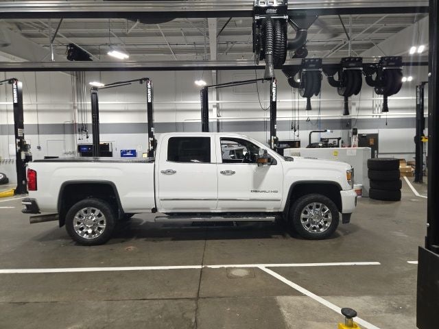 2016 GMC Sierra 2500HD Denali