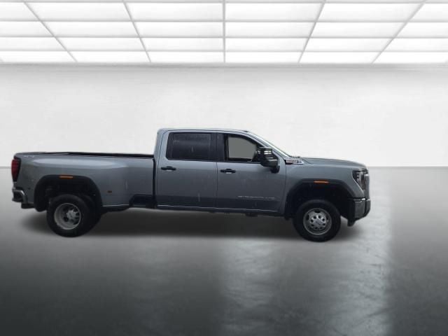 2025 GMC Sierra 3500HD Pro