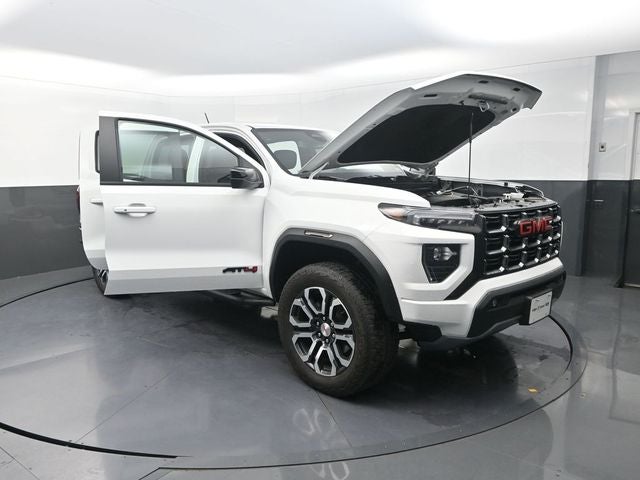 2024 GMC Canyon AT4