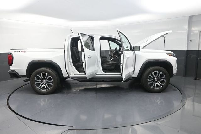 2024 GMC Canyon AT4