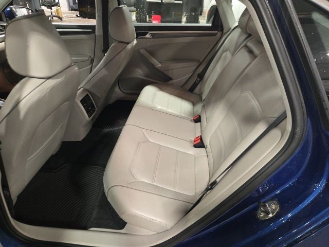 2016 Volkswagen Passat 1.8T SE