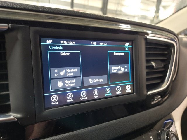 2020 Chrysler Pacifica Touring L