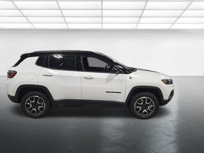 2026 Jeep Compass Trailhawk