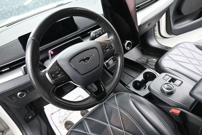 2022 Ford Mustang Mach-E Select