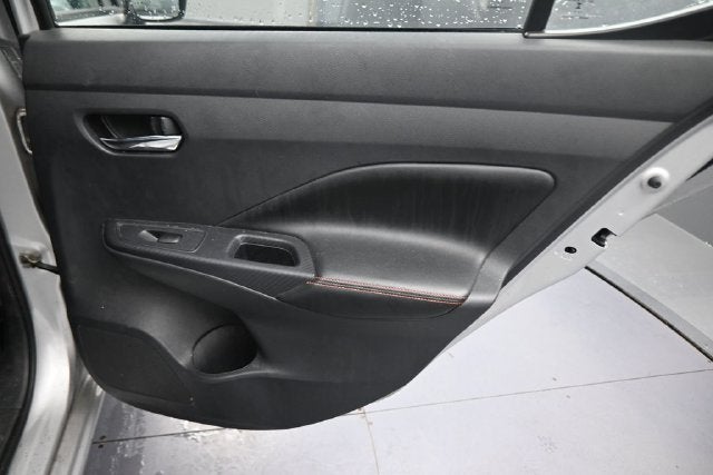2024 Nissan Versa 1.6 SR