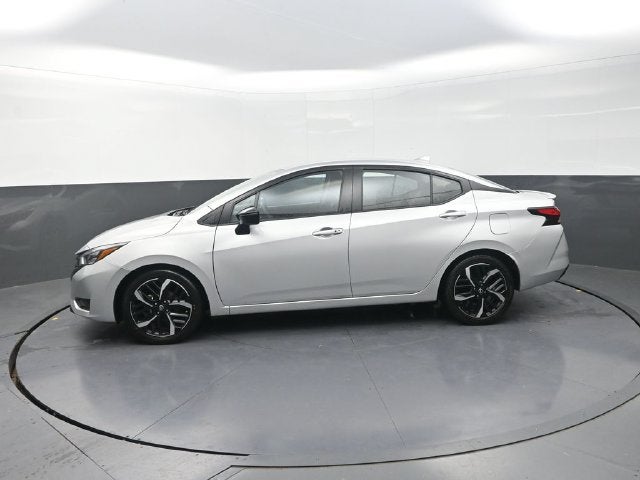 2024 Nissan Versa 1.6 SR