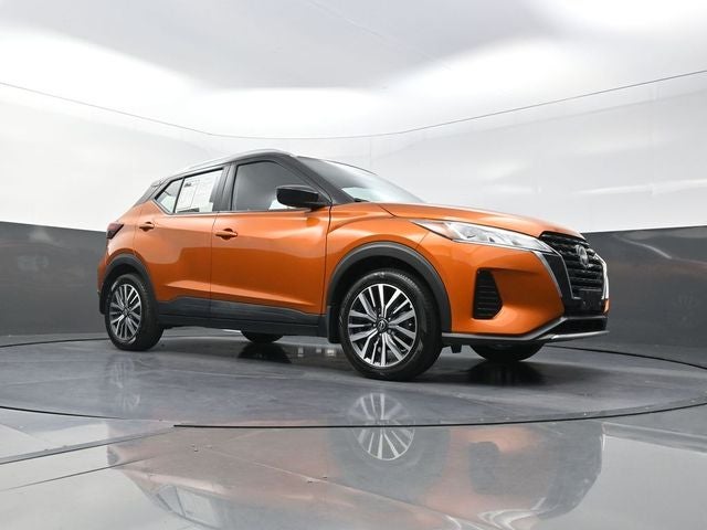 2022 Nissan Kicks SV
