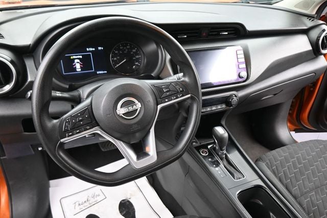 2022 Nissan Kicks SV