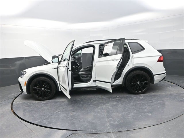 2021 Volkswagen Tiguan 2.0T SE R-Line Black