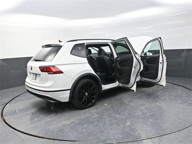 2021 Volkswagen Tiguan 2.0T SE R-Line Black