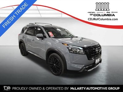 2025 Nissan Pathfinder Platinum