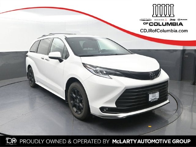 2026 Toyota Sienna Woodland Edition