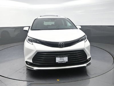 2026 Toyota Sienna Woodland Edition