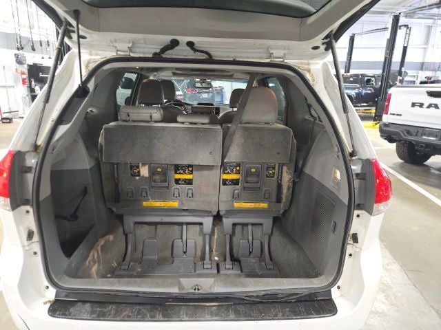2011 Toyota Sienna XLE