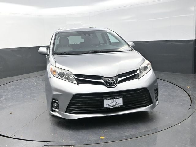 2018 Toyota Sienna XLE 8 Passenger