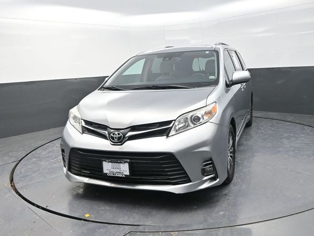 2018 Toyota Sienna XLE 8 Passenger