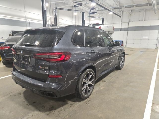 2021 BMW X5 M50i