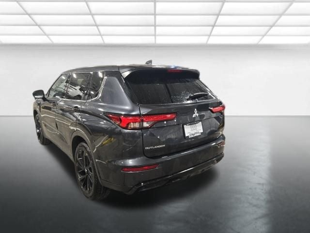 2024 Mitsubishi Outlander Base