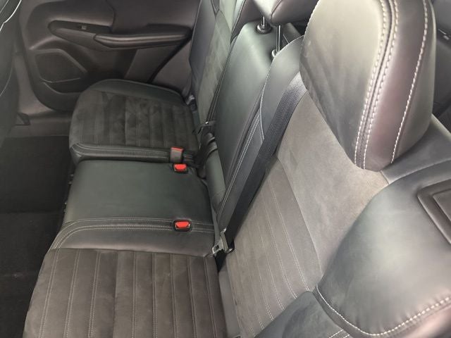 2023 Mitsubishi Outlander Base