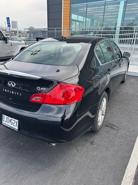 2015 INFINITI Q40 Base