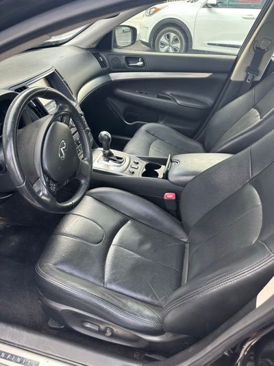 2015 INFINITI Q40 Base