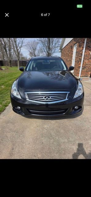 2015 INFINITI Q40 Base