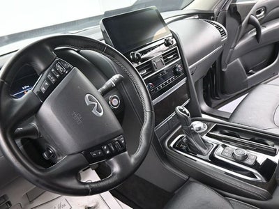 2024 INFINITI QX80 LUXE